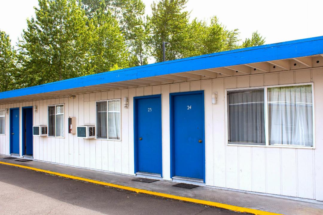 Stevenson Motel Federal Way near I 5 in FEDERAL WAY - WA