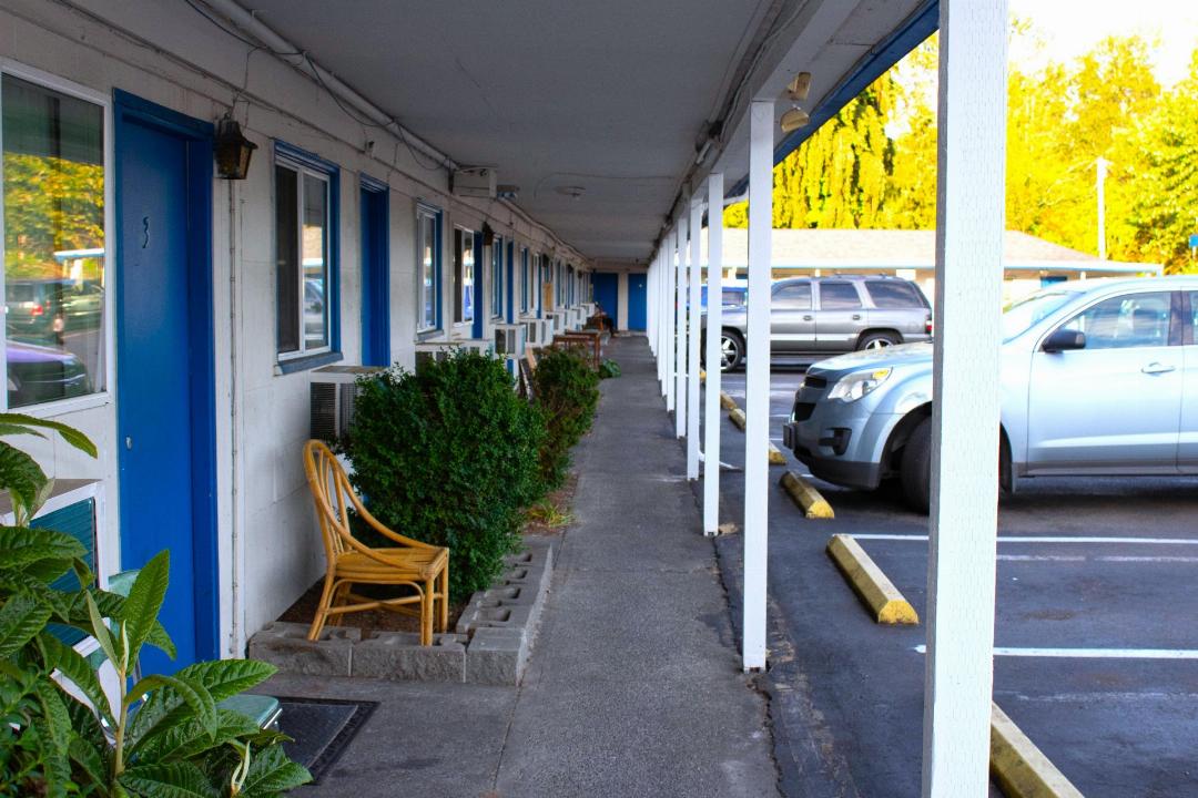 Stevenson Motel Federal Way near I 5 in FEDERAL WAY - WA