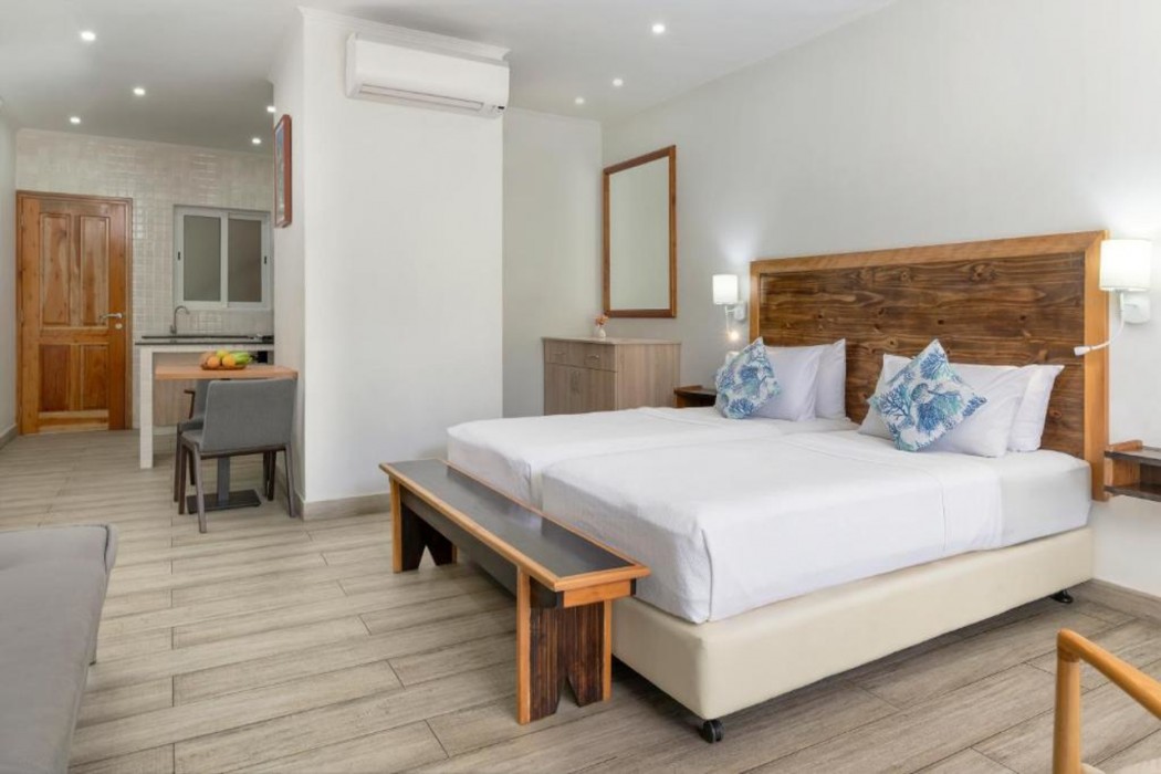 Voila Beau Vallon 8/14