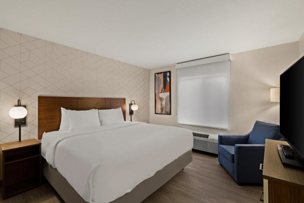 Everhome Suites Orlando International Drive 11/19