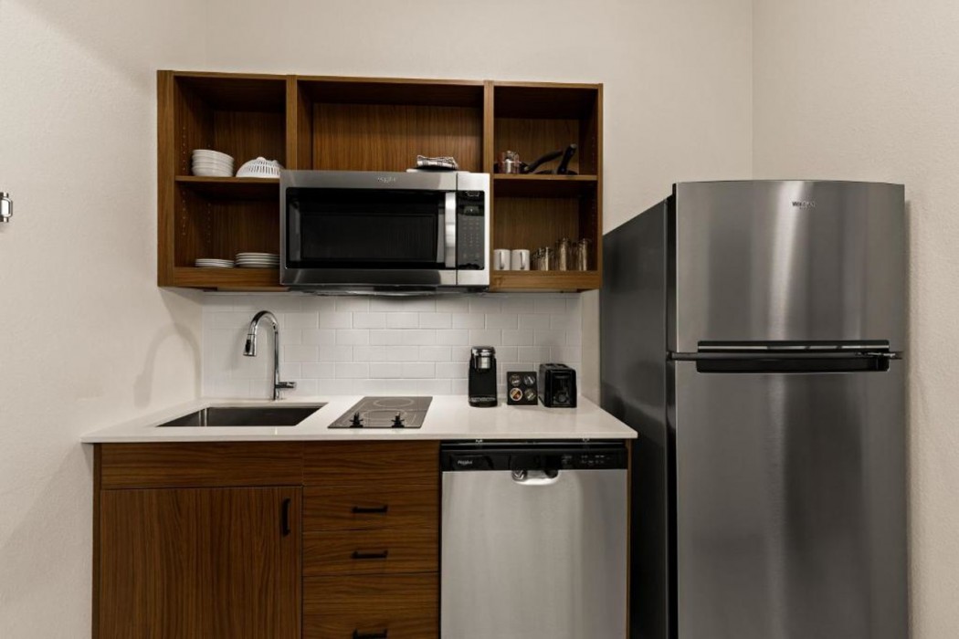 Everhome Suites Orlando International Drive 13/19