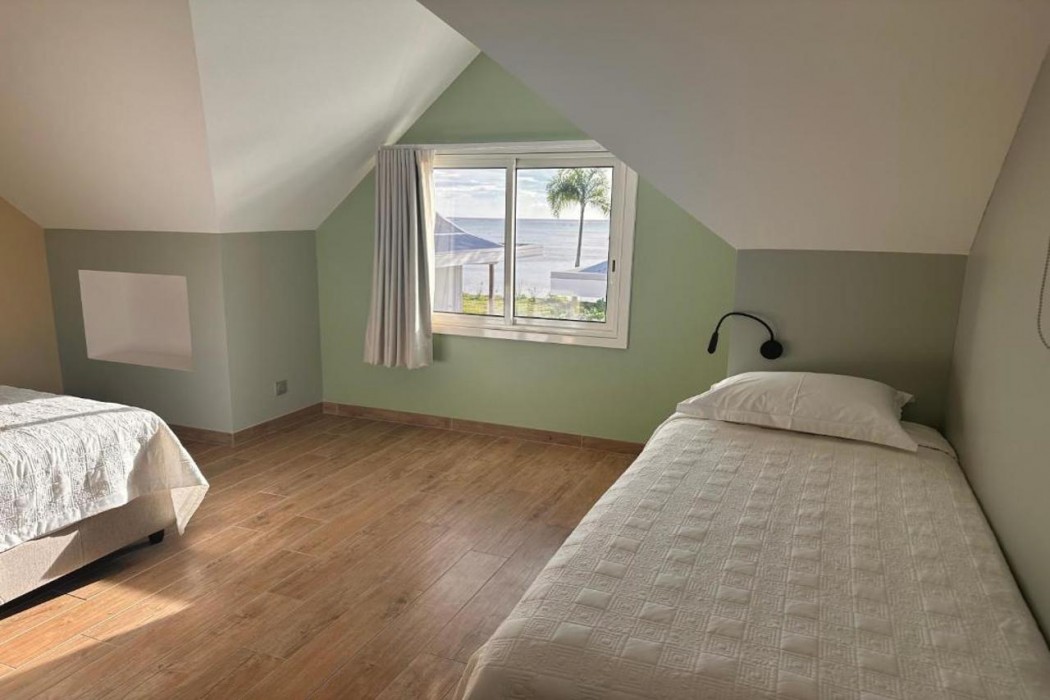 Niu Beach Hotel 11/53