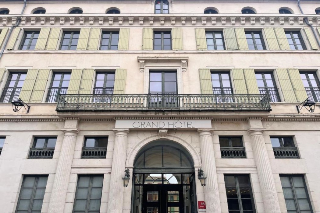 Best Western Grand Hotel de Castres 1/11