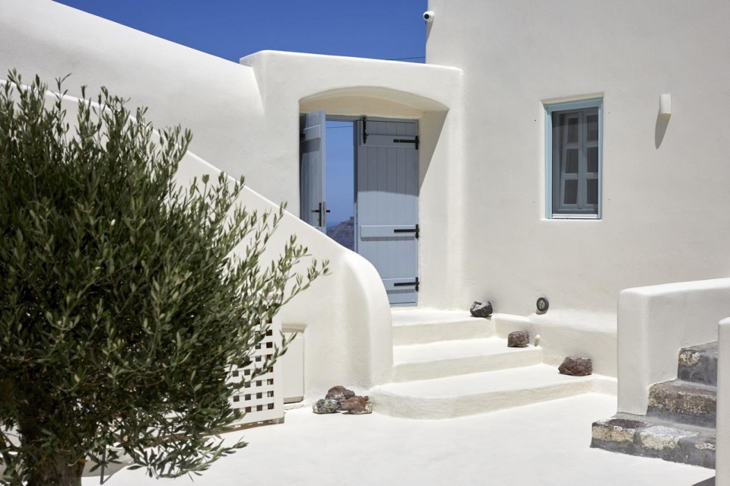Arxegono Cave Houses in SANTORINI