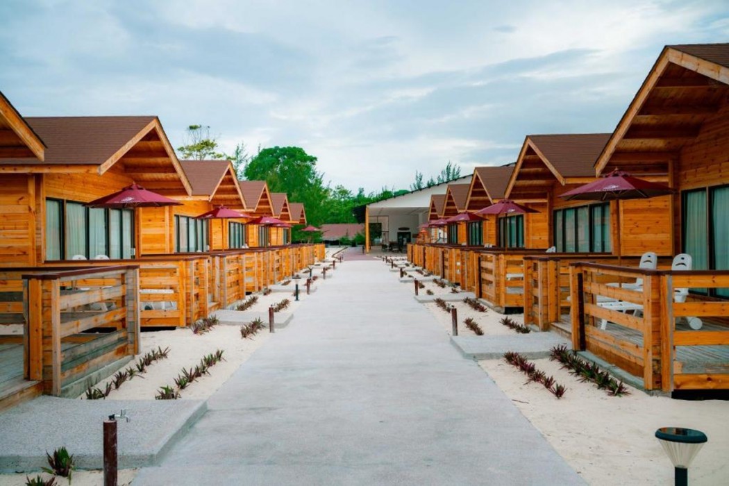 JSK Mantanani Island Resorts Trademark by Wyndham 3/23