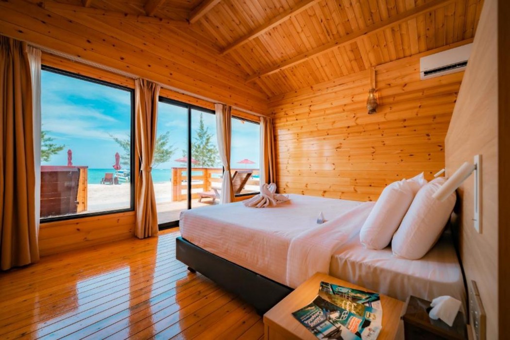 JSK Mantanani Island Resorts Trademark by Wyndham 8/23