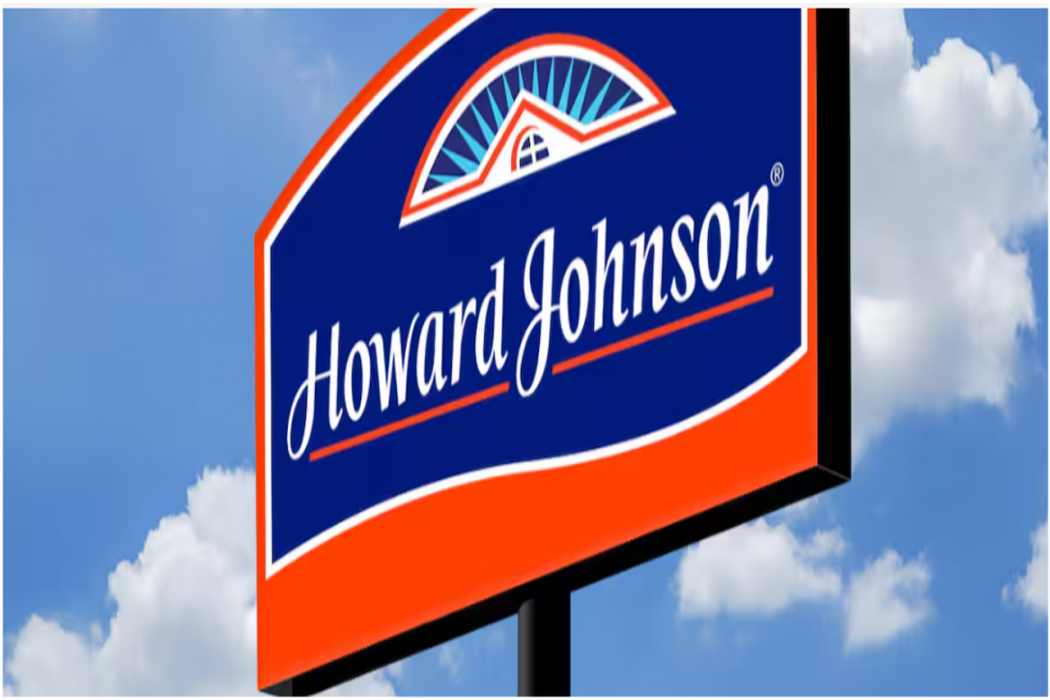 Howard Johnson by Wyndham Acton 1/33
