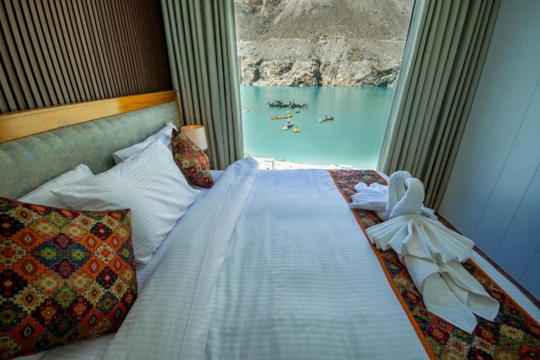 The Consorts Hotels & Resorts 11/12