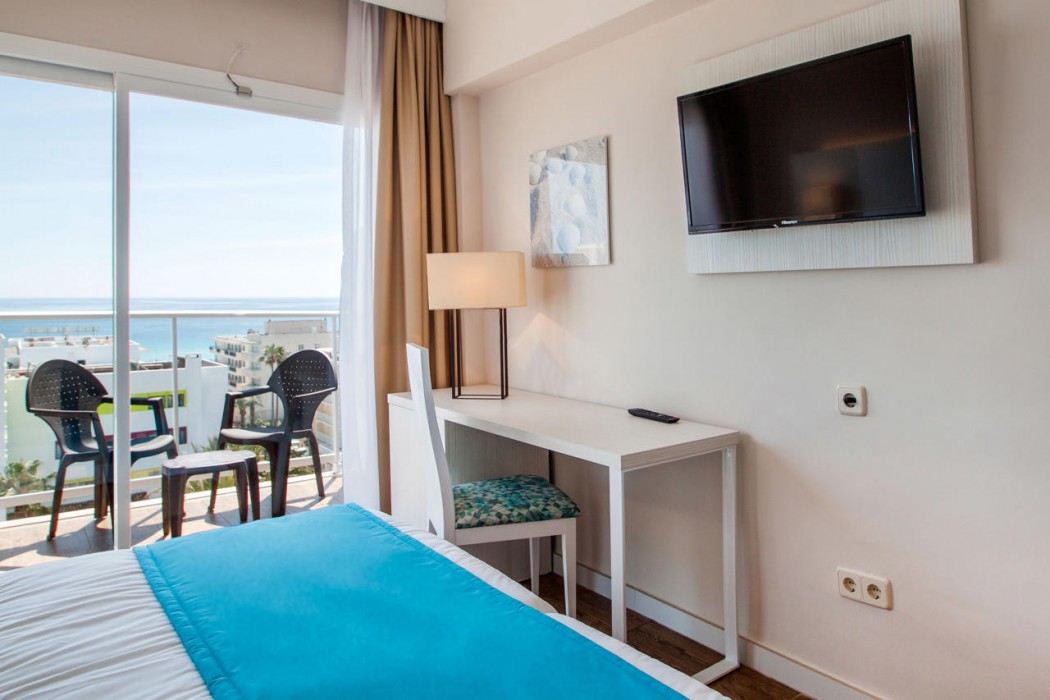 BLUESEA Cala Millor 17/76