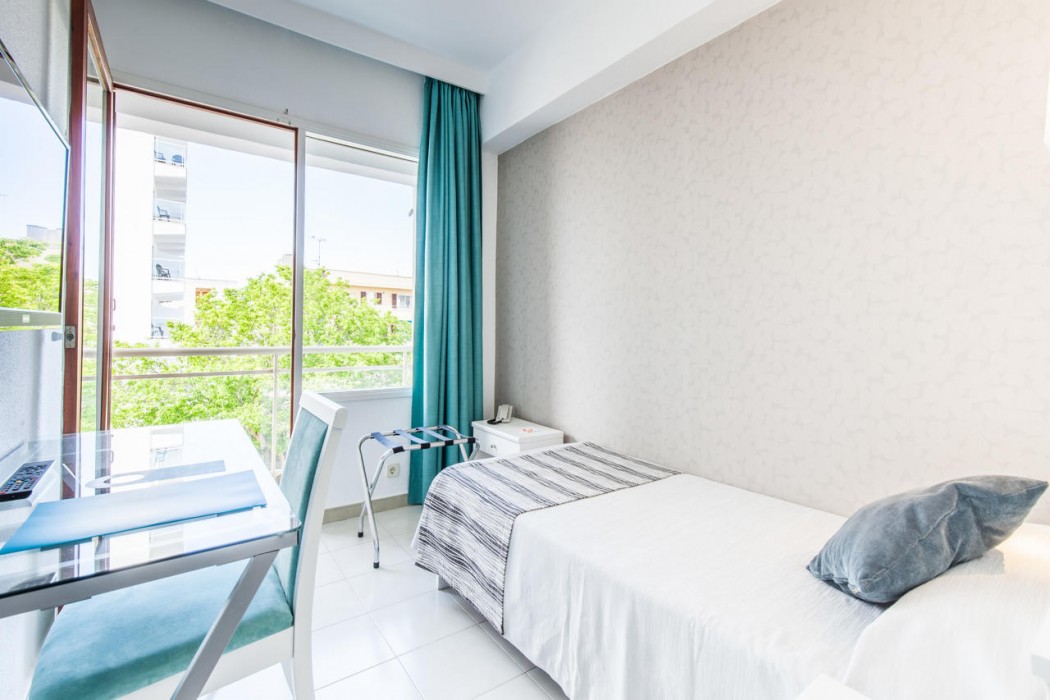 BLUESEA Cala Millor 15/76