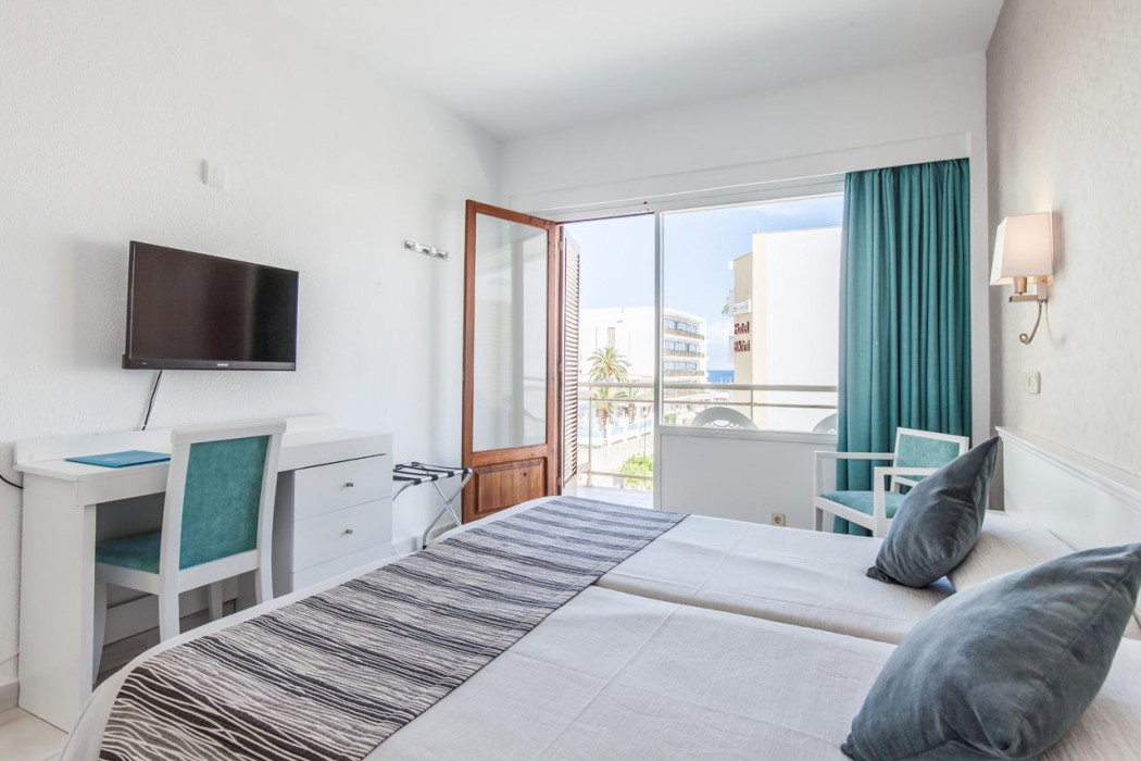 BLUESEA Cala Millor 21/76