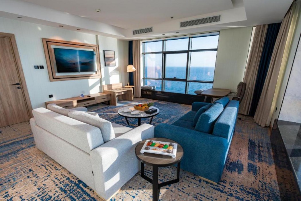 Sea Tower Hotel 8/22