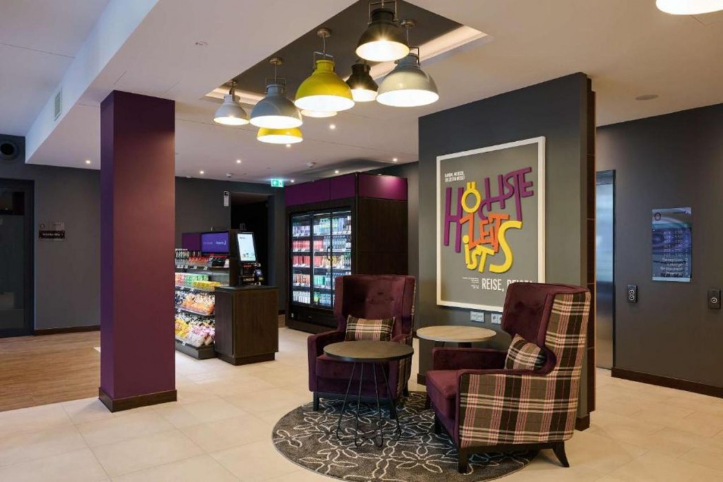 Lobby at Premier Inn Frankfurt Eschborn, ESCHBORN