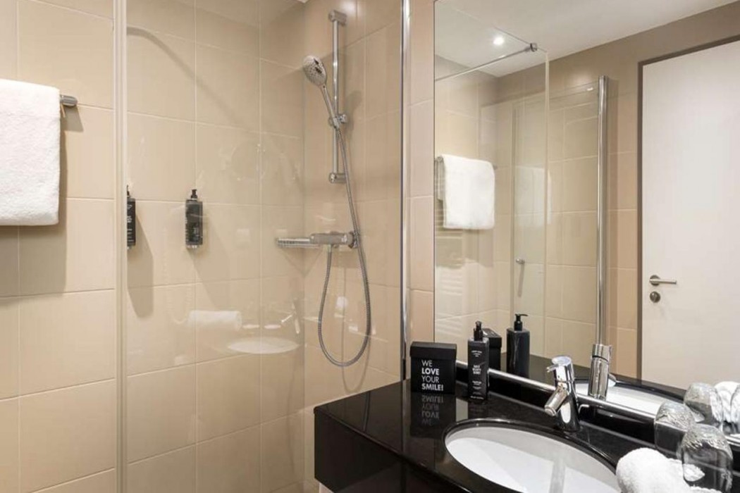Premier Inn Hamburg Finkenwerder Elbufer 30/34