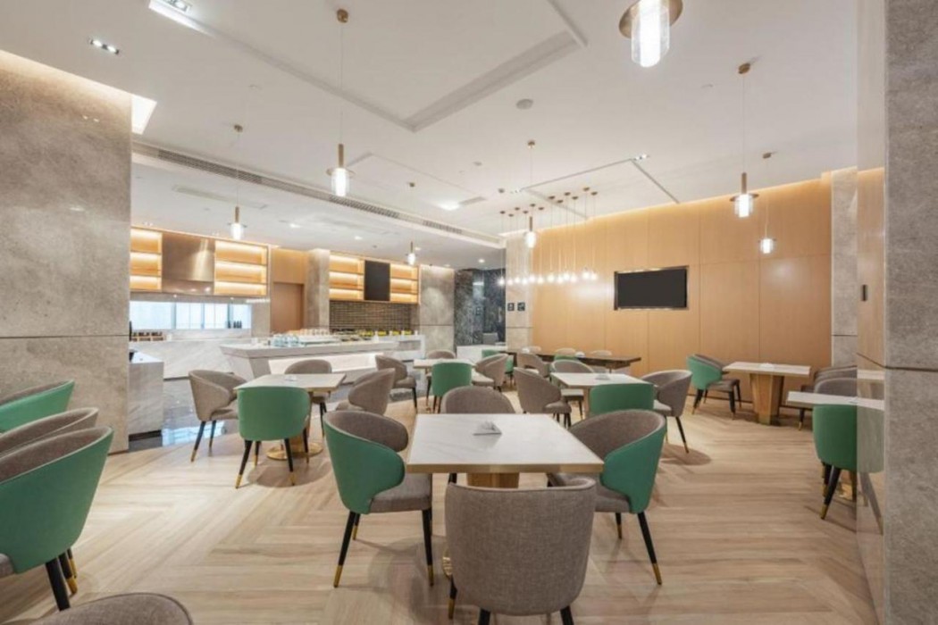Shanghai Lingang New Town Atour Hotel 1/24