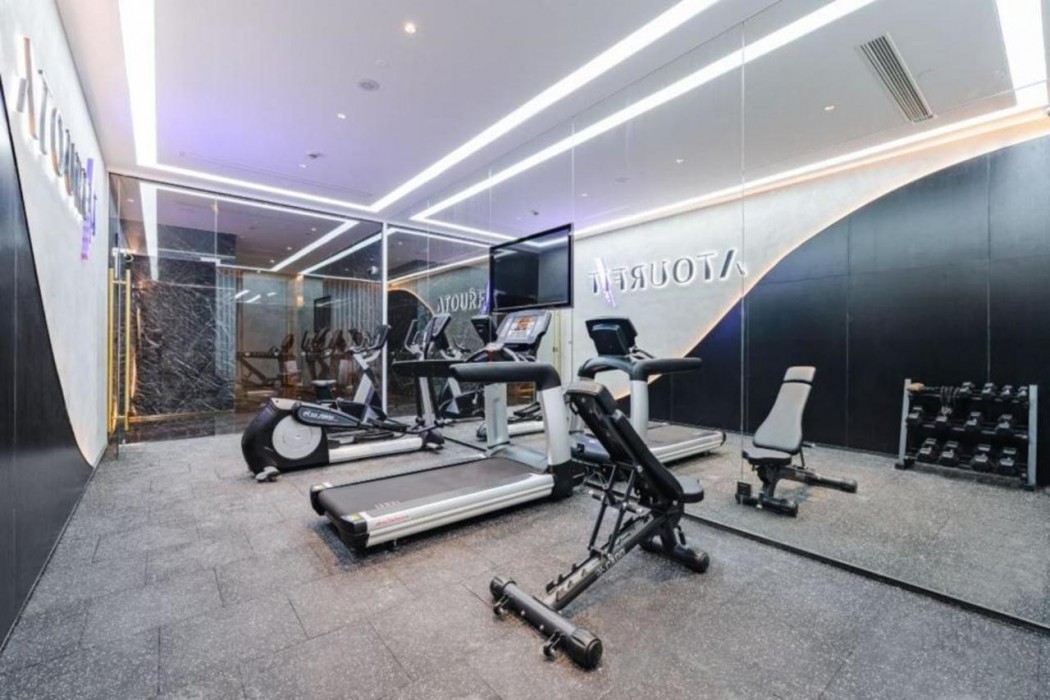 Shanghai Lingang New Town Atour Hotel 7/24