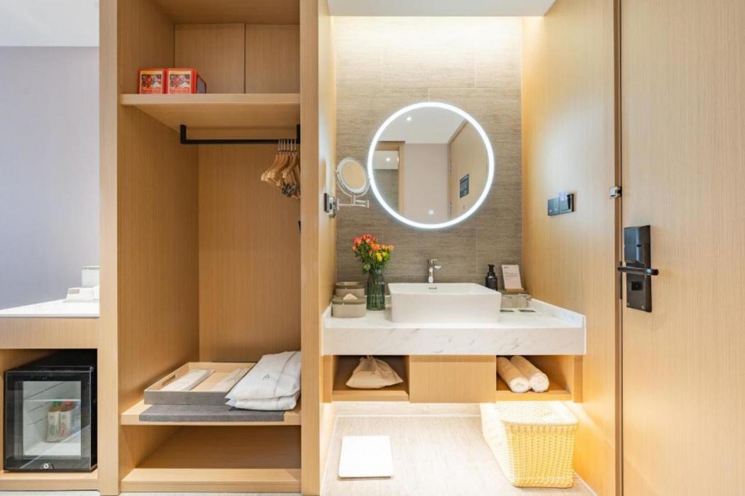 Atour Hotel Shanghai New International Expo Center Yanggao South Road Metro Station 3/24