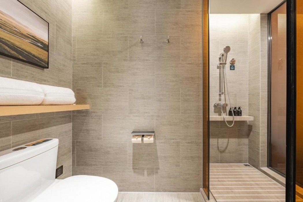 Atour Hotel Shanghai New International Expo Center Yanggao South Road Metro Station 2/24