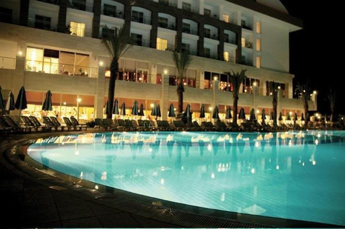 The Maxim Resort 写真3