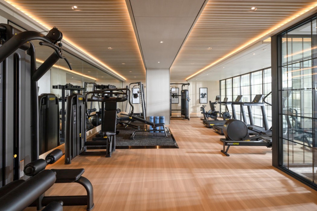 Grand Royal Riverside Hue 10/43