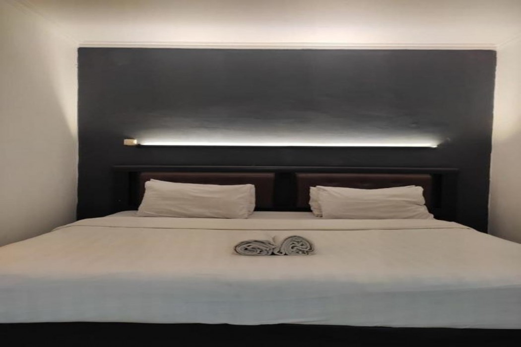 Grand Charis Hotel Tulungagung 6/20