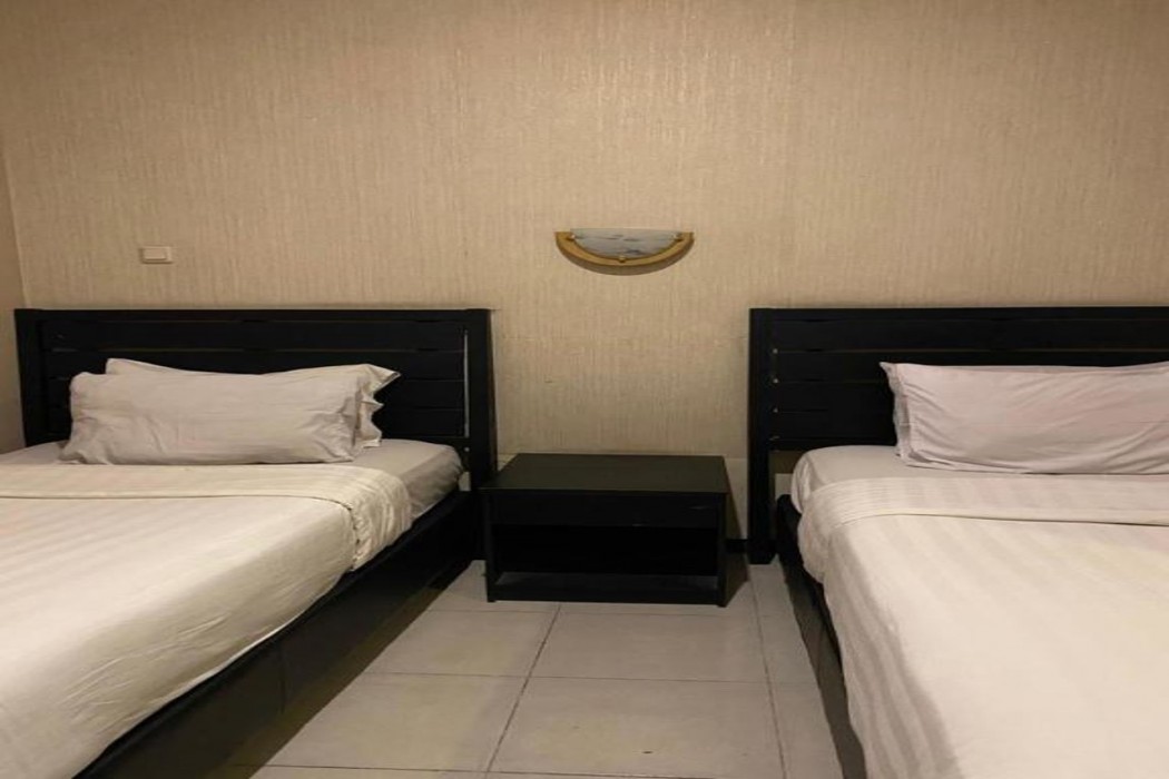 Grand Charis Hotel Tulungagung 5/20