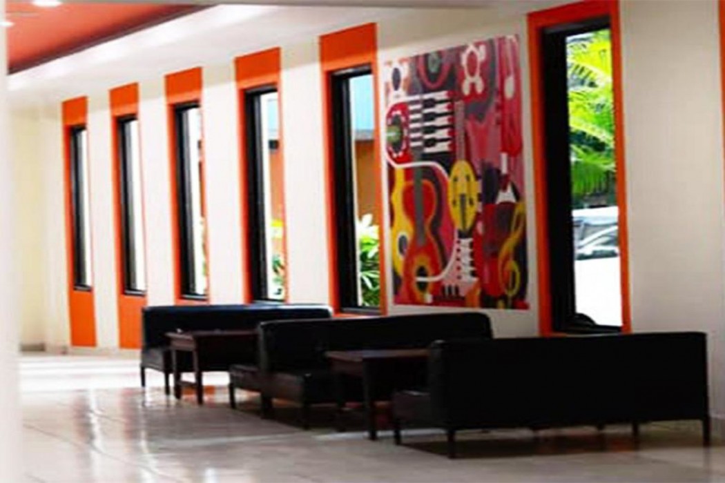 Grand Charis Hotel Tulungagung 4/20