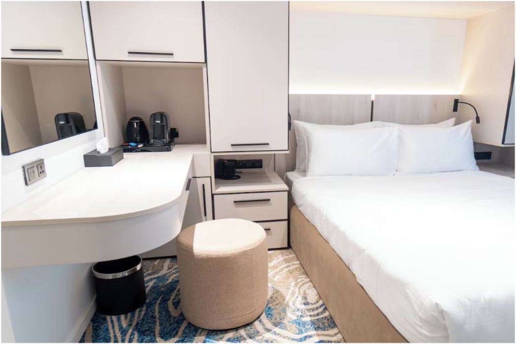 Room at Central Square Hotel Baku, BAKU