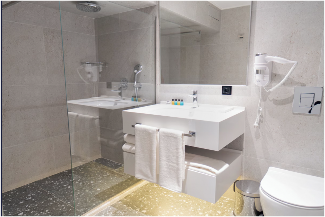 Room at Central Square Hotel Baku, BAKU