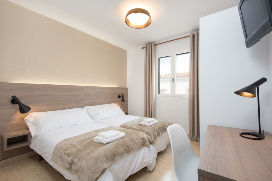Hostal Jume - Urban Rooms 8/13