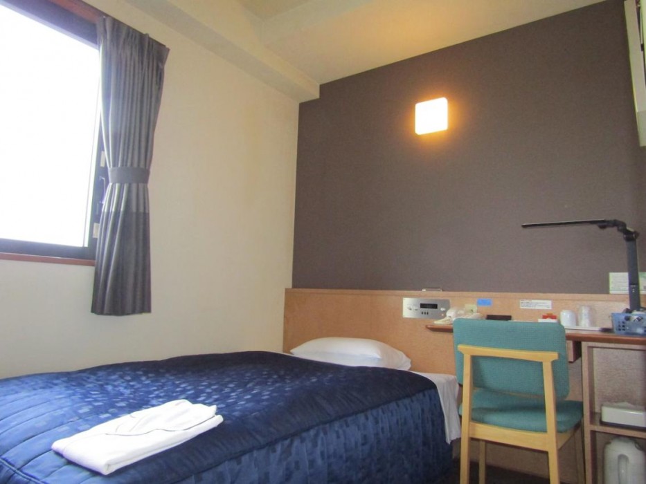 Hotel Crown Hills Arakawaoki 30/40