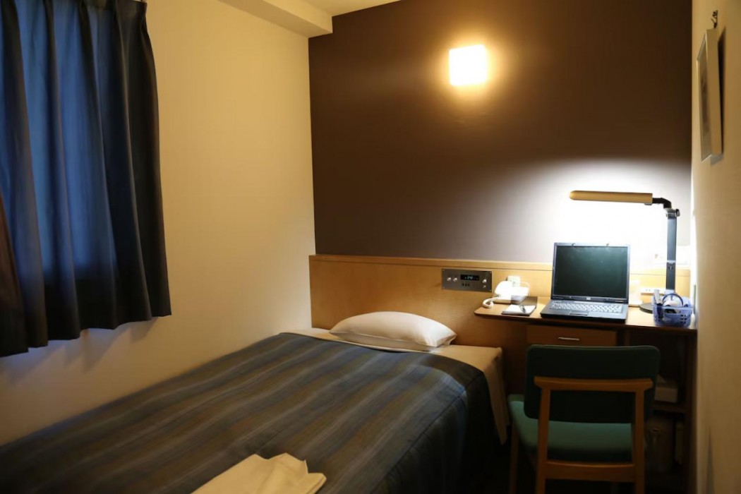 Hotel Crown Hills Arakawaoki 28/40