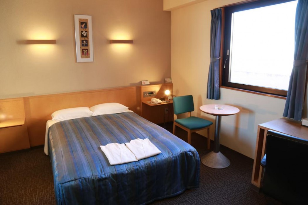 Hotel Crown Hills Arakawaoki 25/40