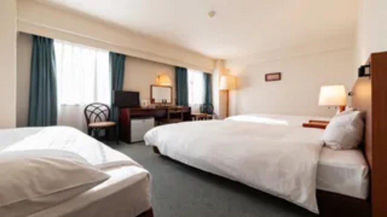 Kuwana City Hotel 6/14
