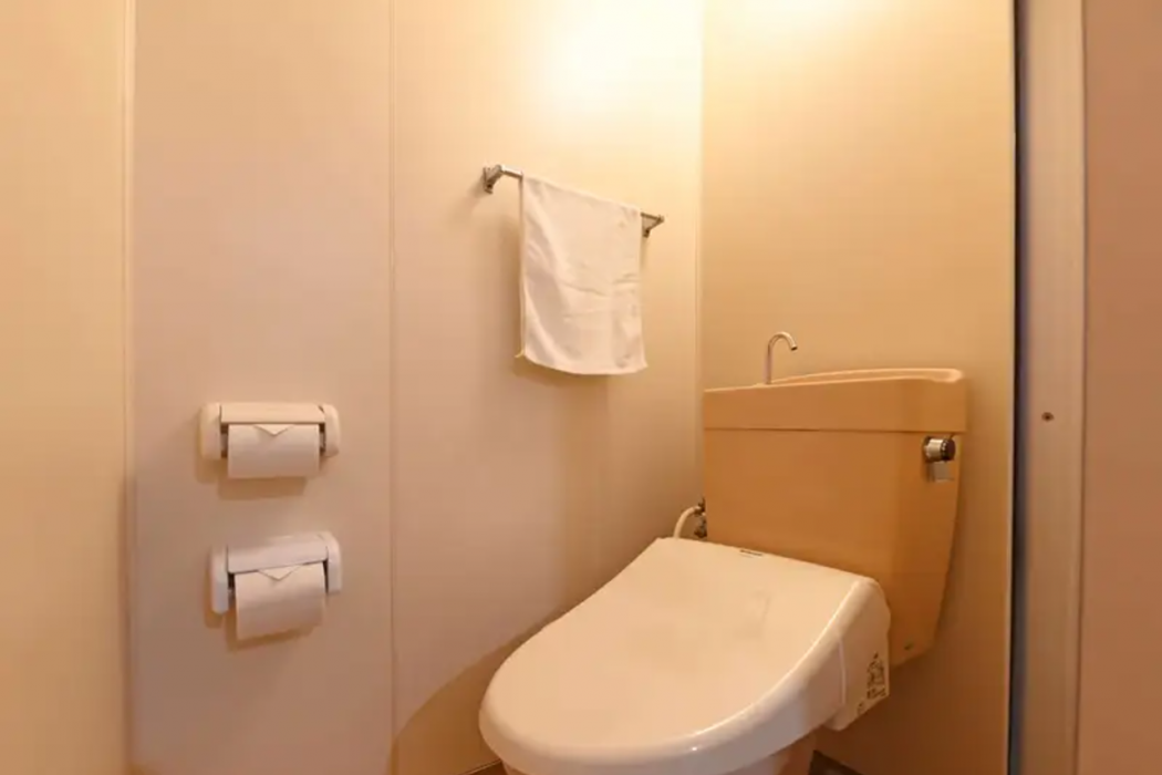 Onoda Oriental Hotel 33/36