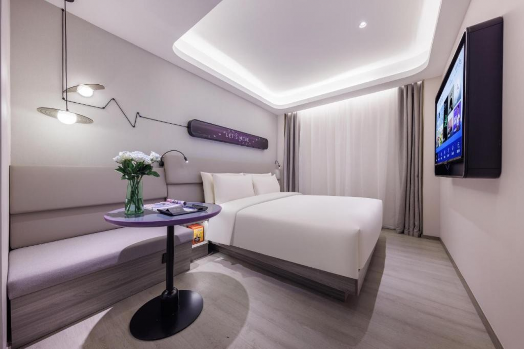 Shanghai National Convention and Exhibition Center Zhuguang Road Qingju Hotel 6/18