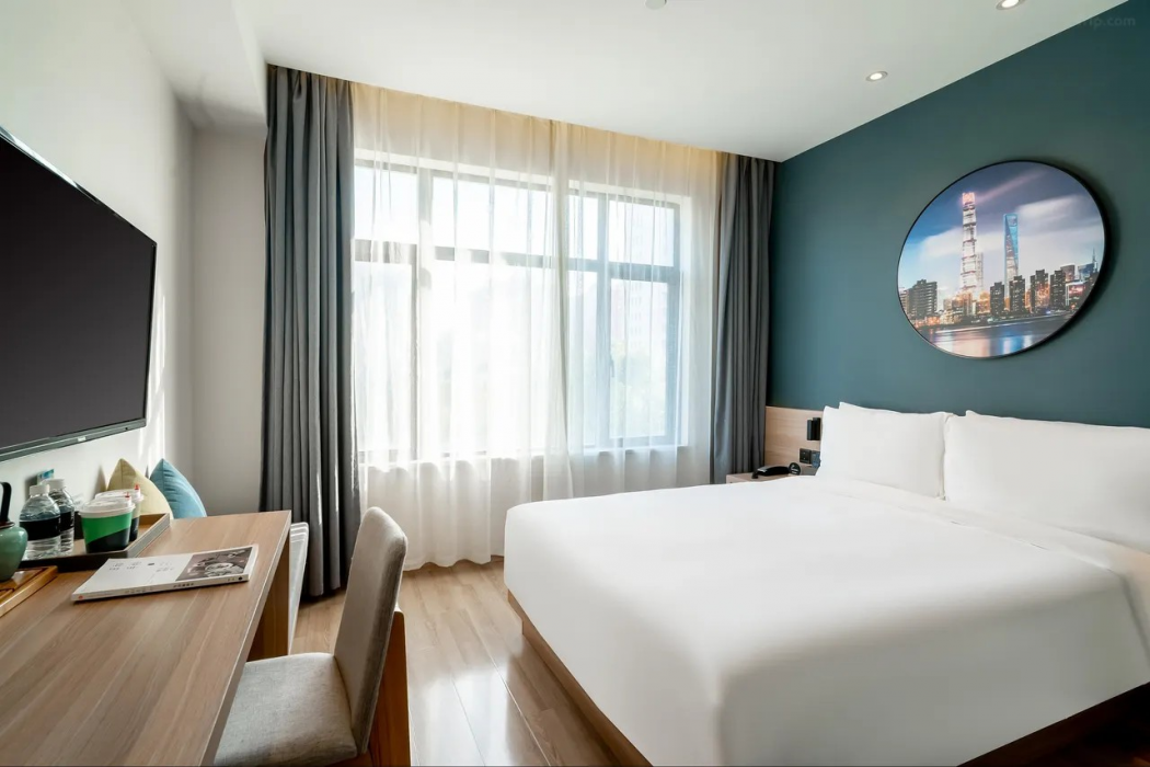 Atour Hotel Shanghai Lujiazui Minsheng Road subway station 7/19