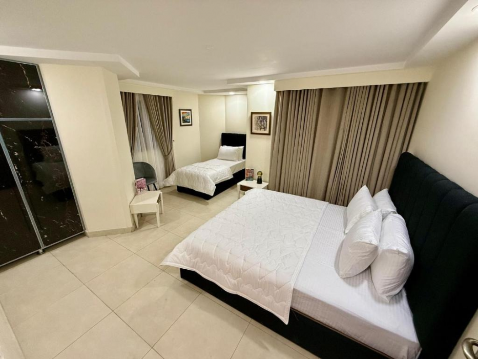 The DownTown Apartments Gulberg 17/22