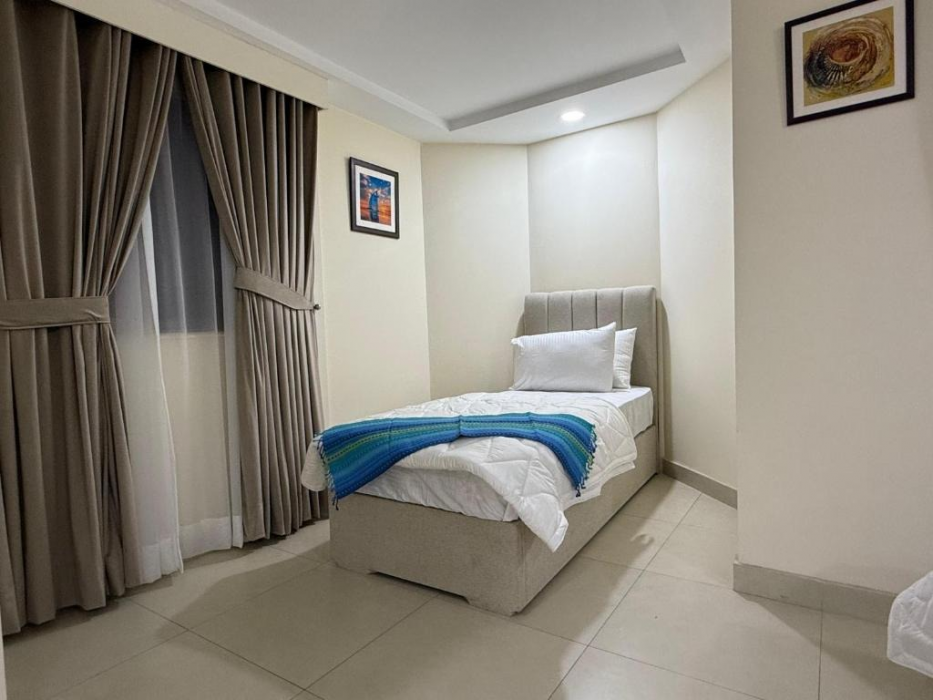 The DownTown Apartments Gulberg 13/22