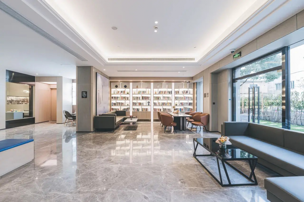 Atour Hotel Changning Xianxia Road, Shanghai 6/10