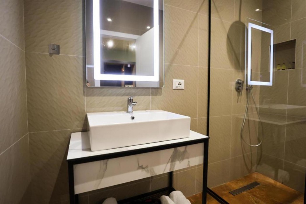 Best Western Plus The Met Hotel 19/20