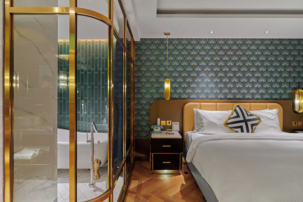 Oku Hotel 14/15