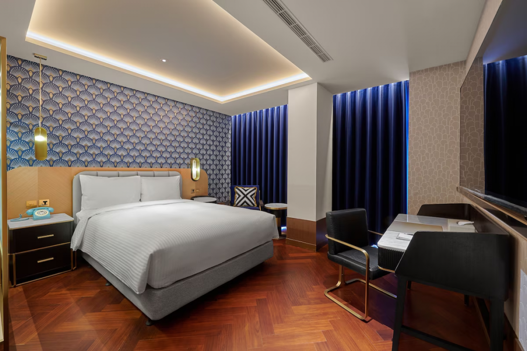 Oku Hotel 7/15