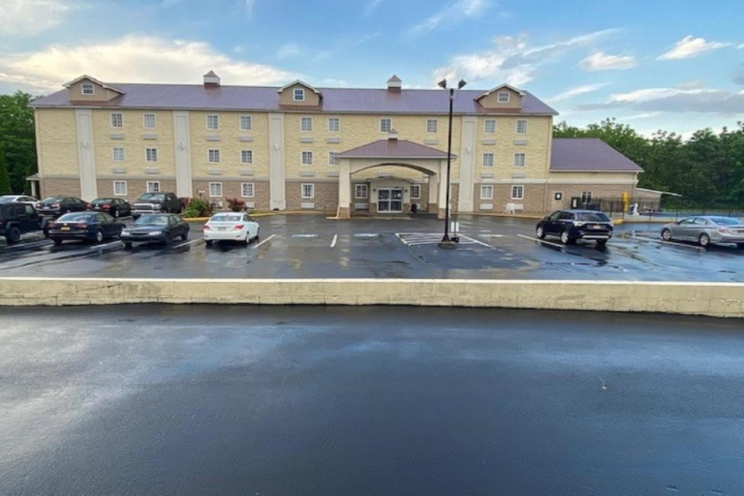 Jonestown Inn 1/10