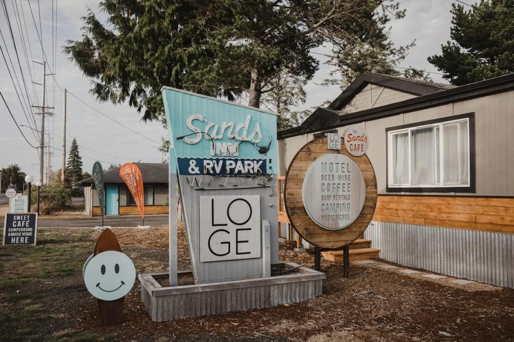 Gravity Haus Westport in Westport - WA