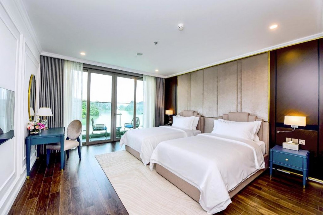 Centara Hotel & Residences Van Don 12/68