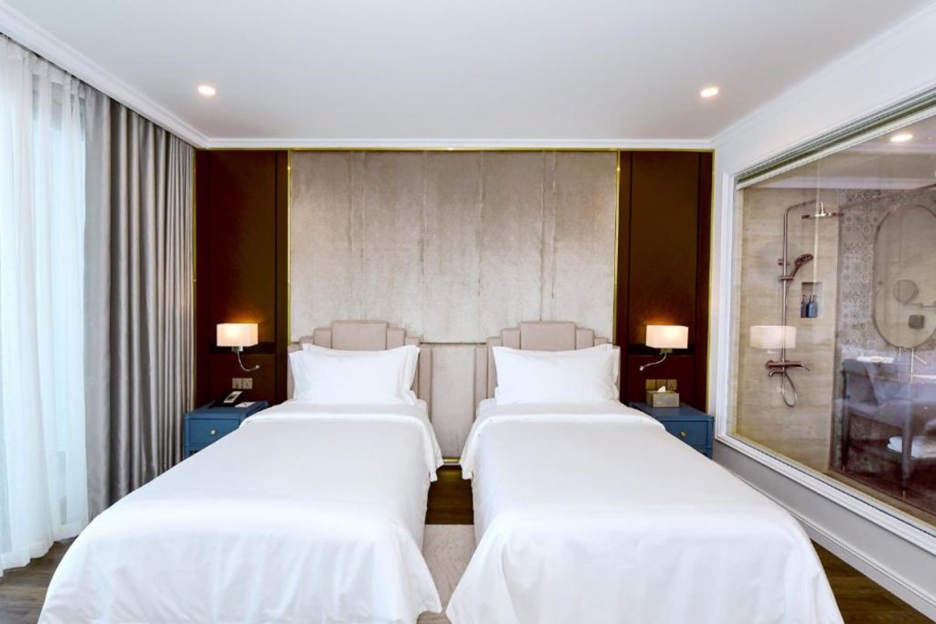 Centara Hotel & Residences Van Don 16/68