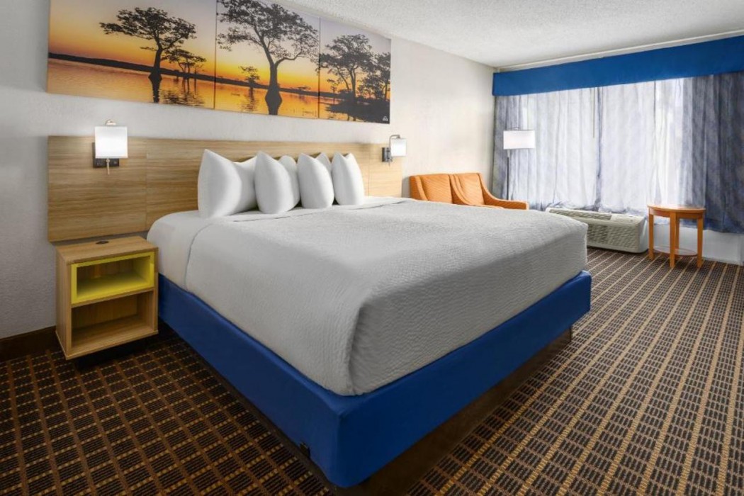 Quality Inn Waycross, GA 3/12