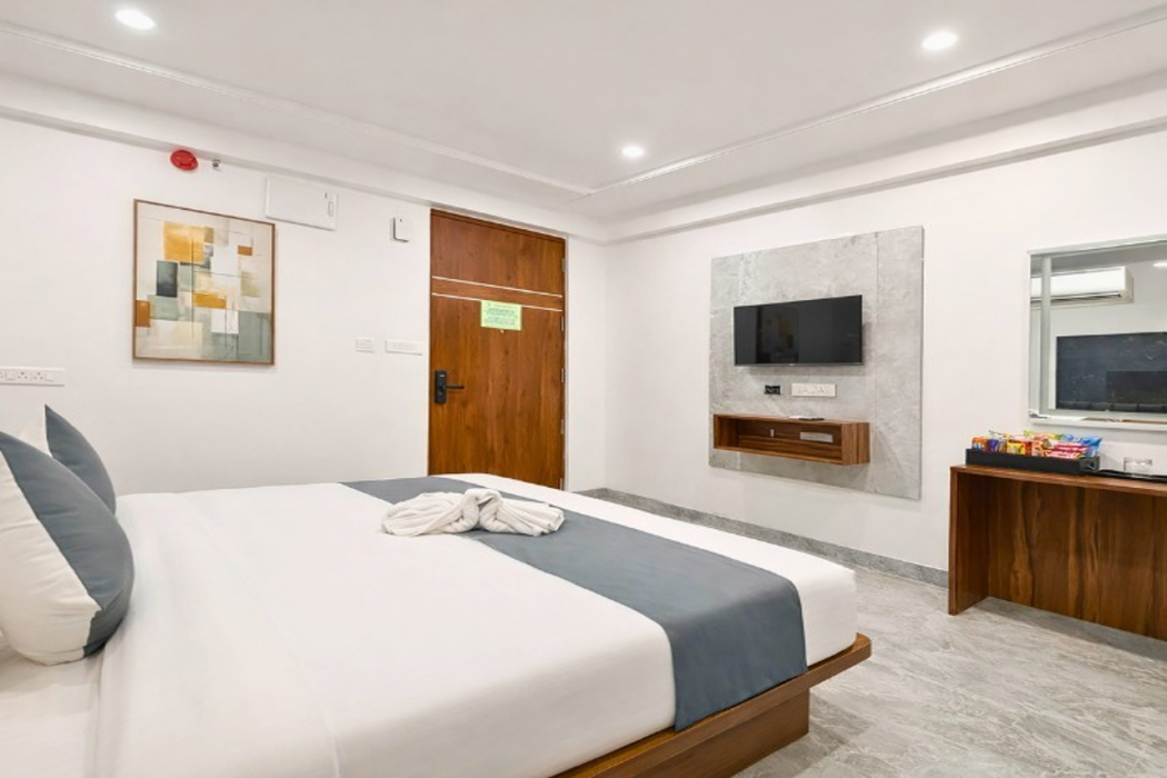 Click Hotel Gachibowli in HYDERABAD