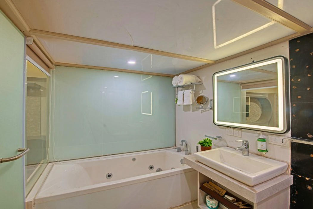 Comfort Inn Metropolis Mumbai 12/21